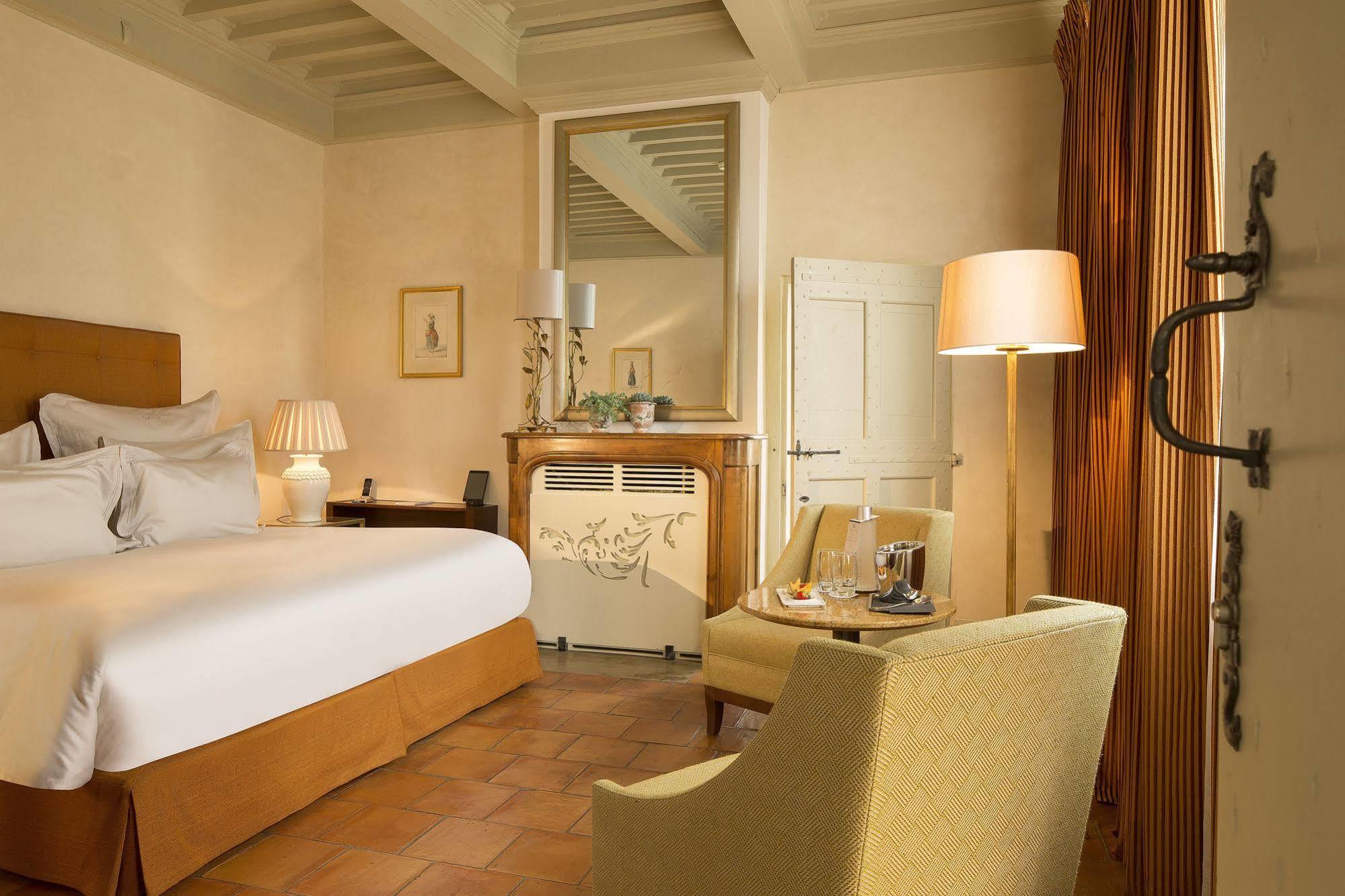 La Maison D'Uzes Relais & Chateaux Exterior photo